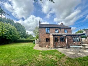 Photo 16- click for photo gallery